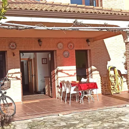 La Higuera De Gredos Holiday home Higuera de las Duenas